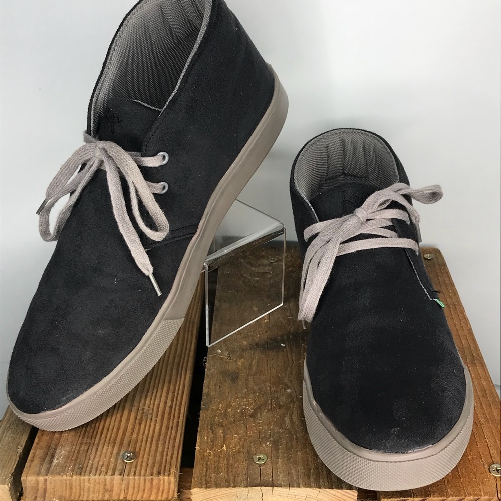 Men’s Midtop Shoe